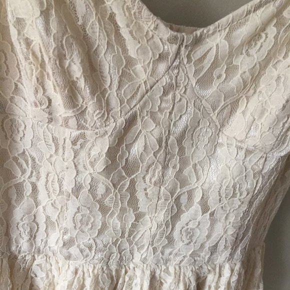 Pins + Needles Cream Lace Dress - Picture 2 of 8